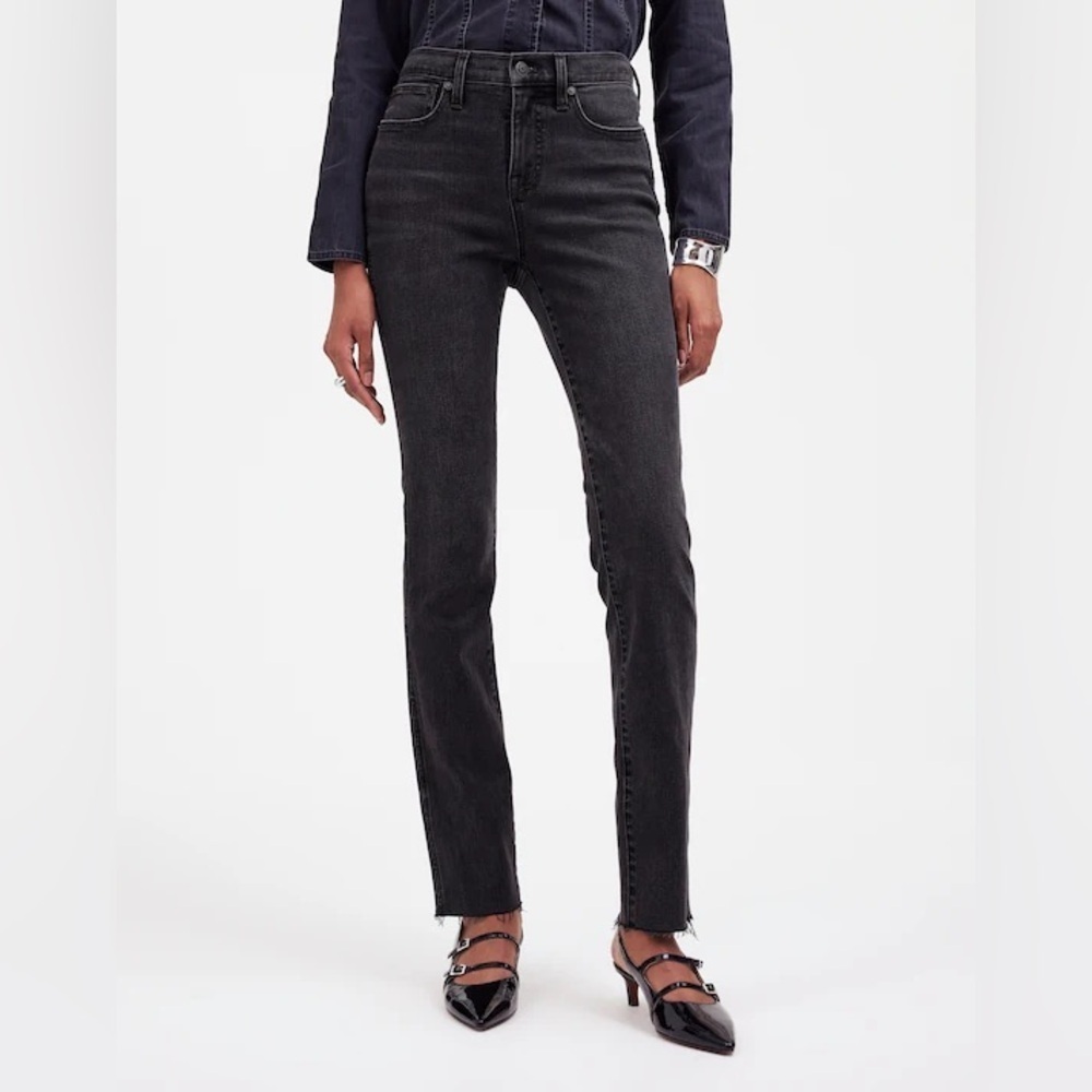 Madewell Stovepipe Jeans in Banberry Wash: Raw-Hem Edition | Size 29 - Picture 2 of 16
